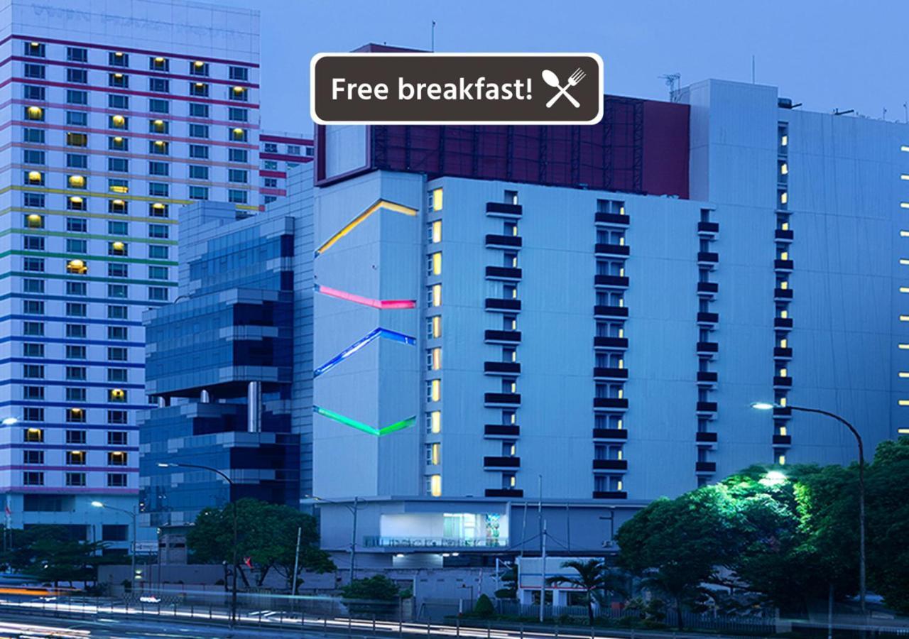 Amaris Hotel Slipi Jakarta Exterior photo