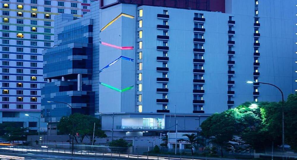 Amaris Hotel Slipi Jakarta Exterior photo